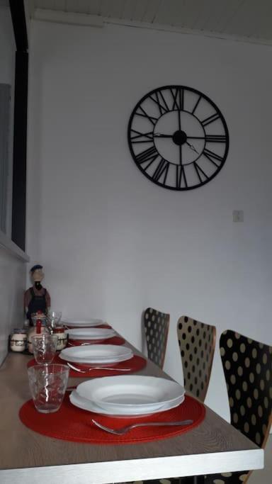 Bel Appartement Au Coeur De La Cite Medievale Sommières Zewnętrze zdjęcie