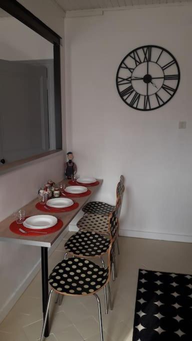 Bel Appartement Au Coeur De La Cite Medievale Sommières Zewnętrze zdjęcie